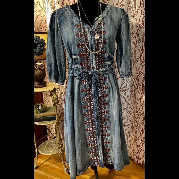 Boutique embroidered denim dress size small - Picture 2 of 11